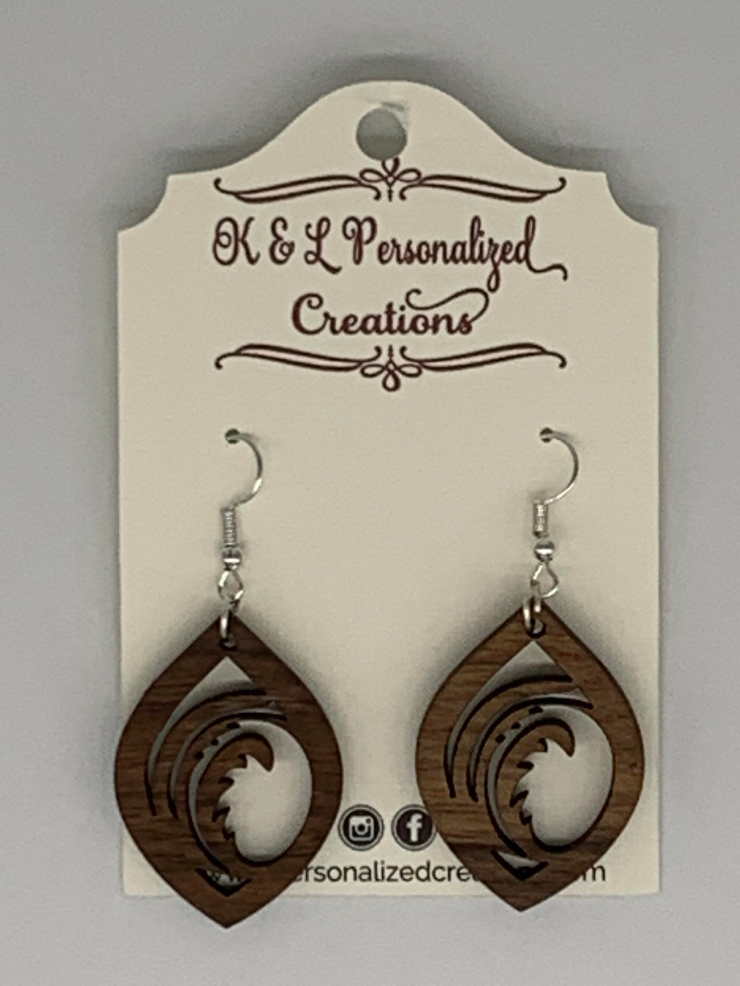 Walnut earrings - 12